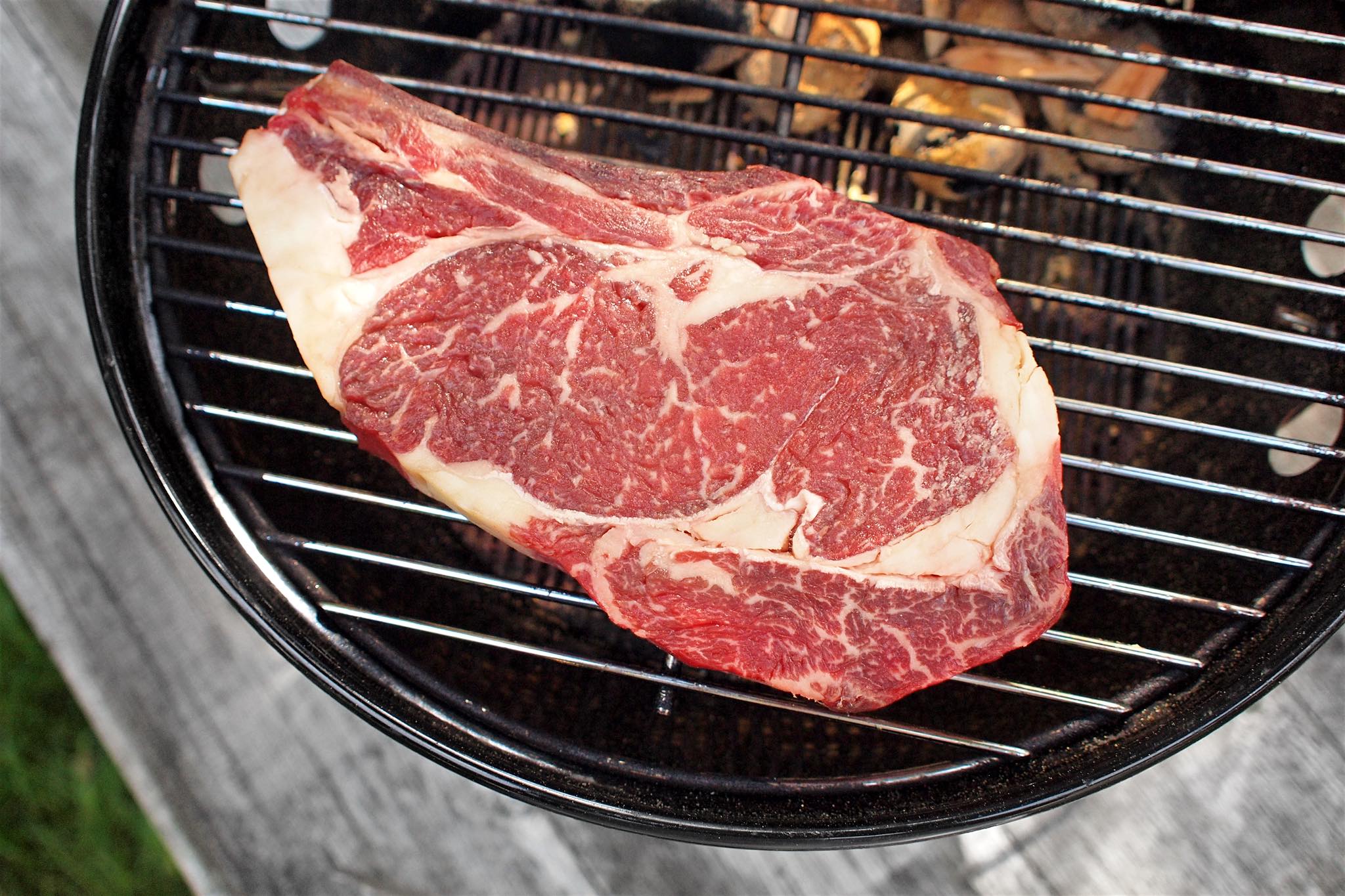 Jak dlouho steak na grilu?